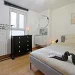 New Appartement Au Coeur De Paris
